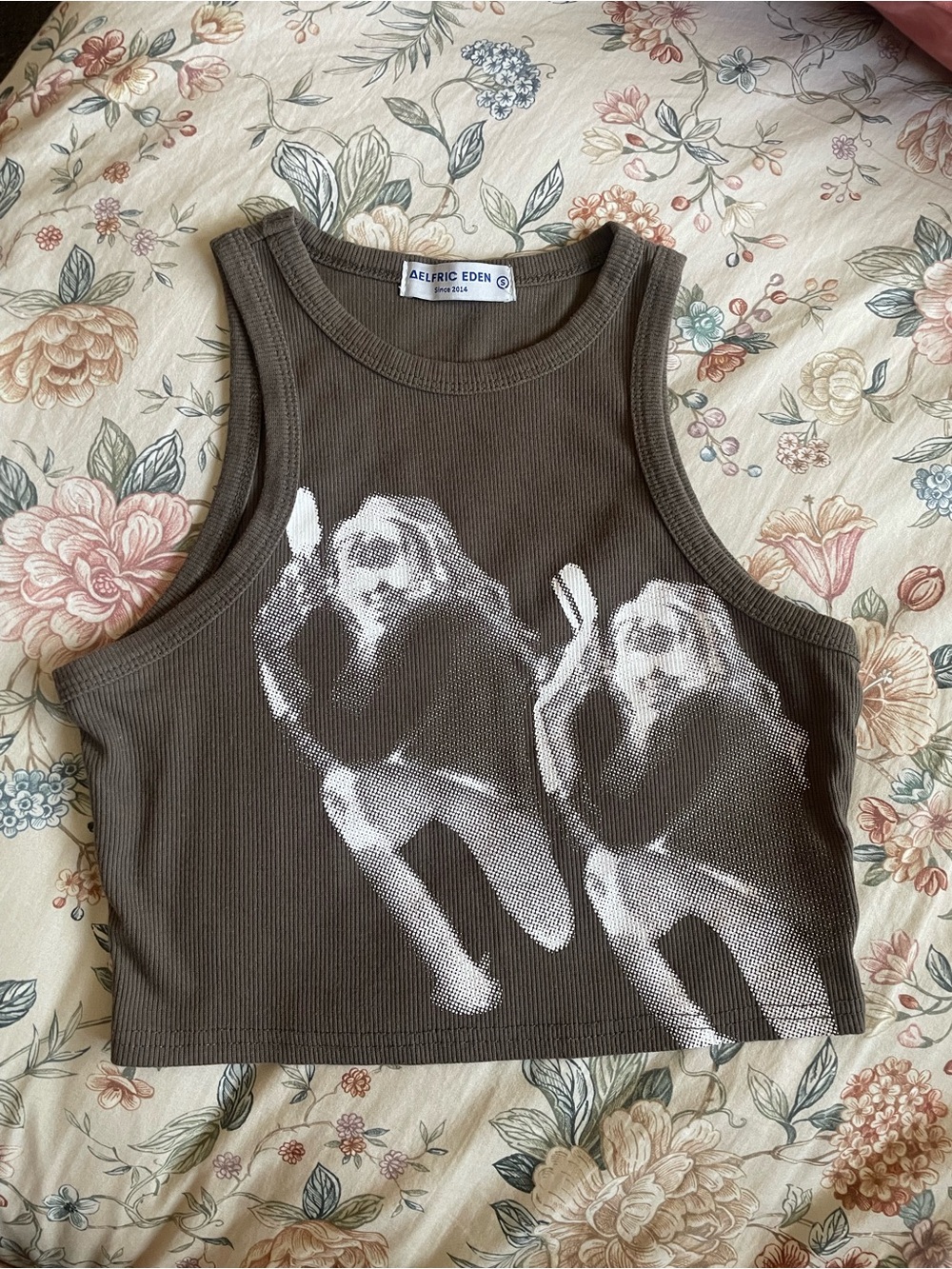 Aelfric Eden Olive Graphic Ribbed Cropped Tank
